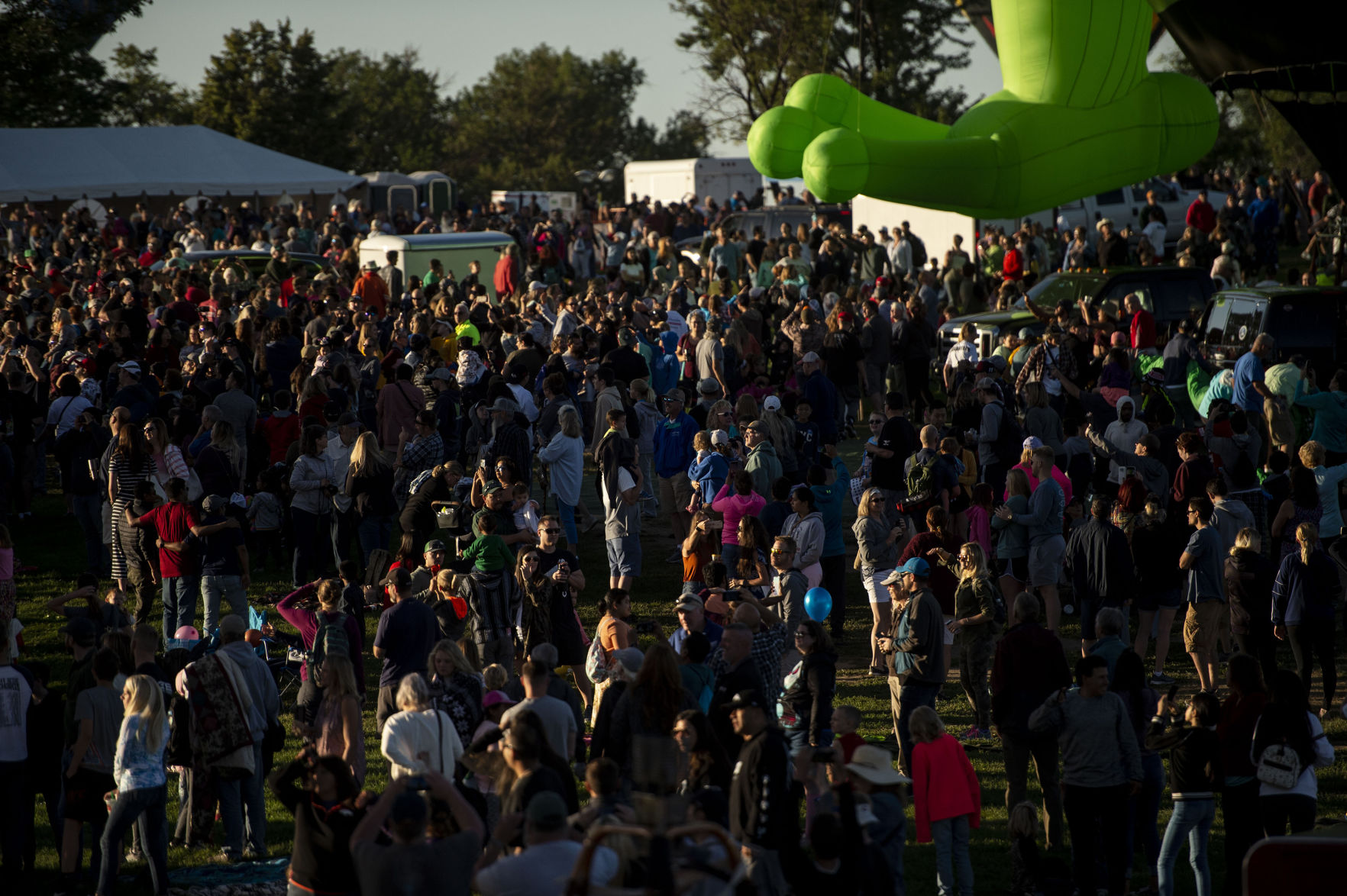 090219-news-liftoffballoons 25.jpg
